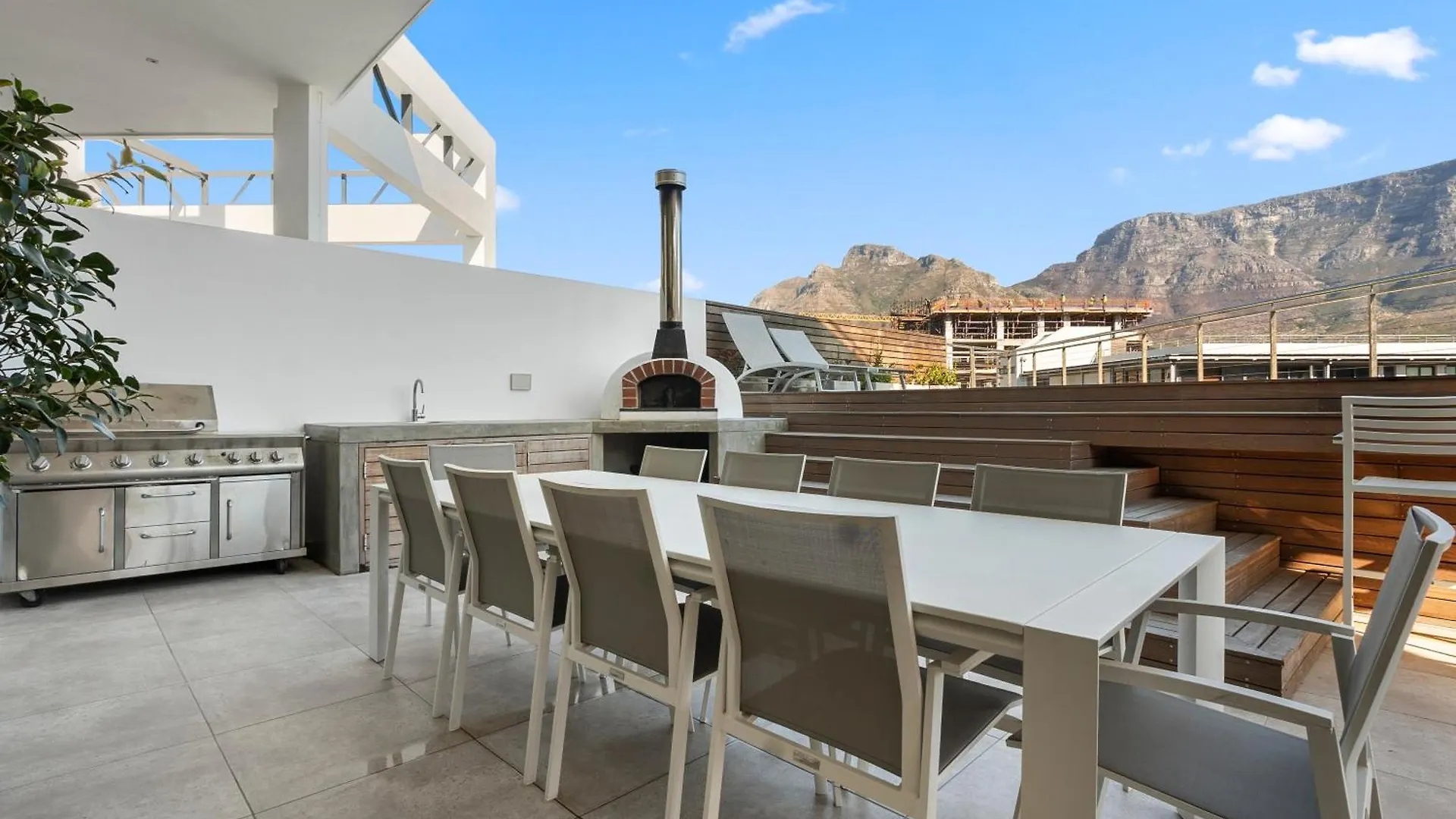 Apartment Central Luxury Penthouse, Private Pool & Backup Power Cape Town South Africa